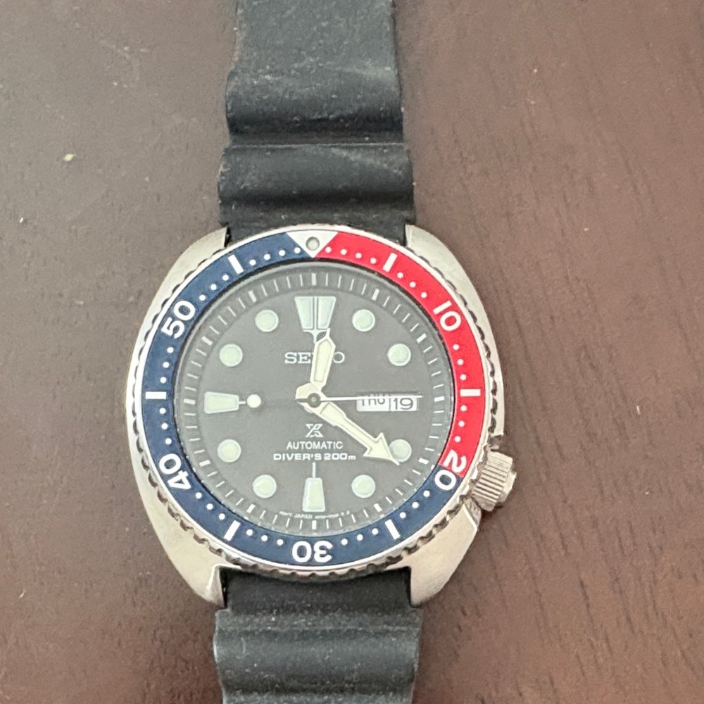 Seiko Diver's Watch with Black Strap and Blue-Red Bezel